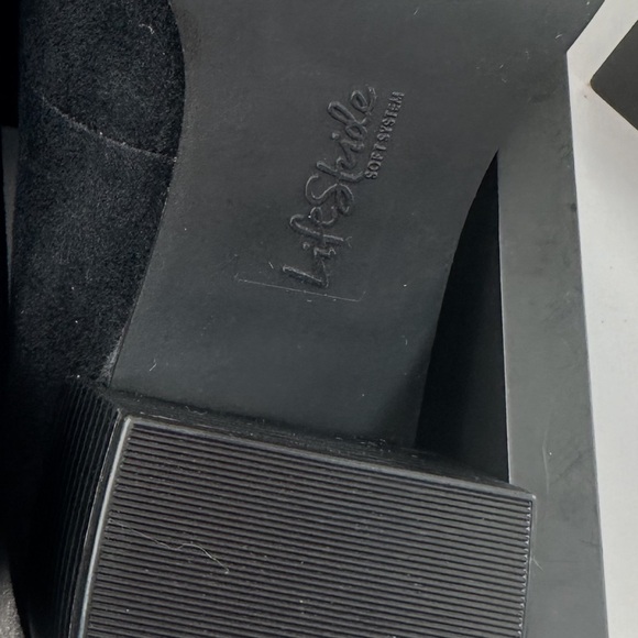 Life Stride Black Heels with Elegant Design - Picture 10 of 13